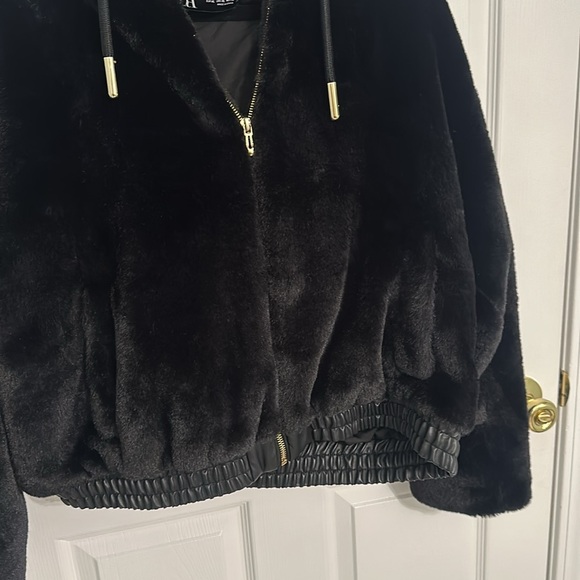 Zara Jacket - Picture 4 of 12